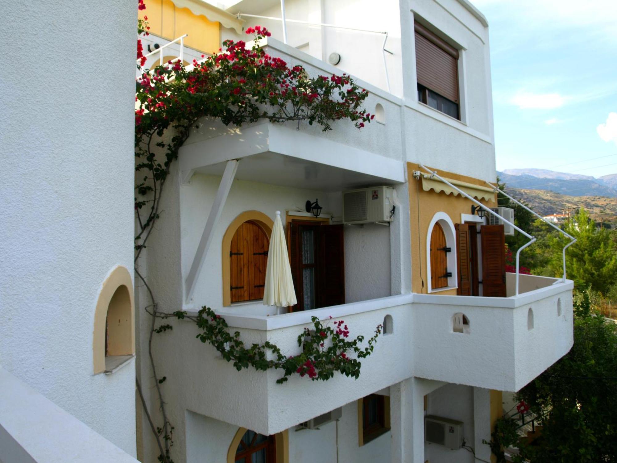 Kastro Studios Apartments Myrtos  Exterior photo